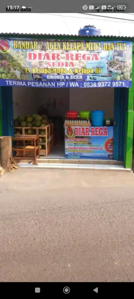 Di Cari Karyawan Untuk Jualan Es Kelapa