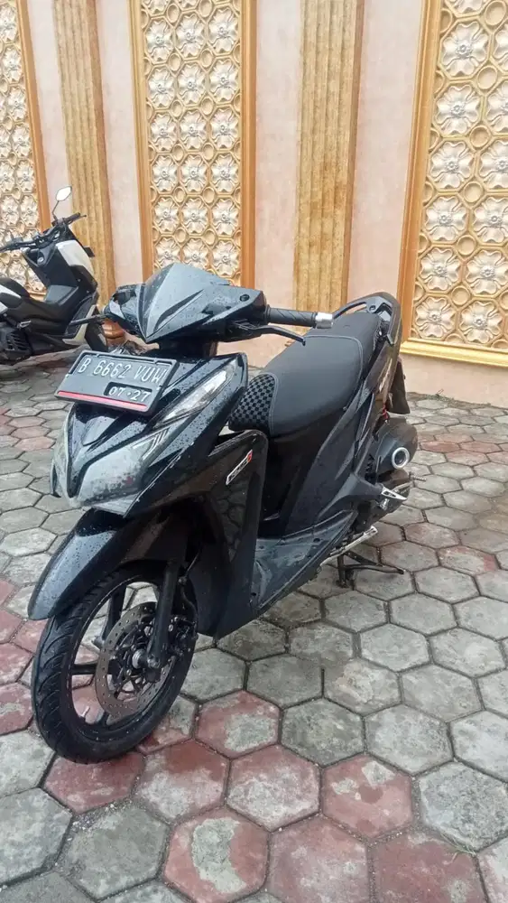 Second .. honda vario kzr