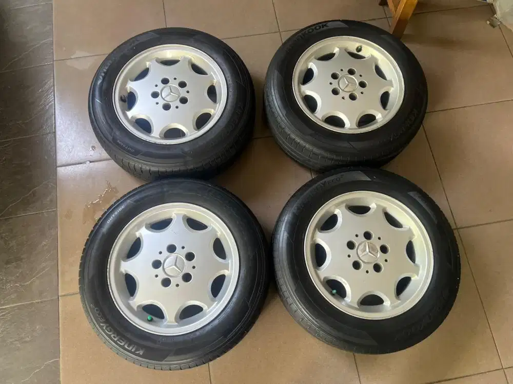 Velg Mercedes Benz Eight Hole (Made in Germany) R15 include Ban