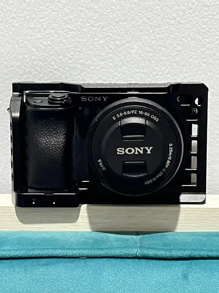 Sony a6400 + Kit Lens