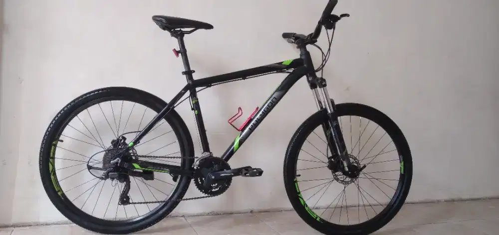 Bismillah jual cepat butuh dana sepeda MTB polygon perimir 4 Siz L