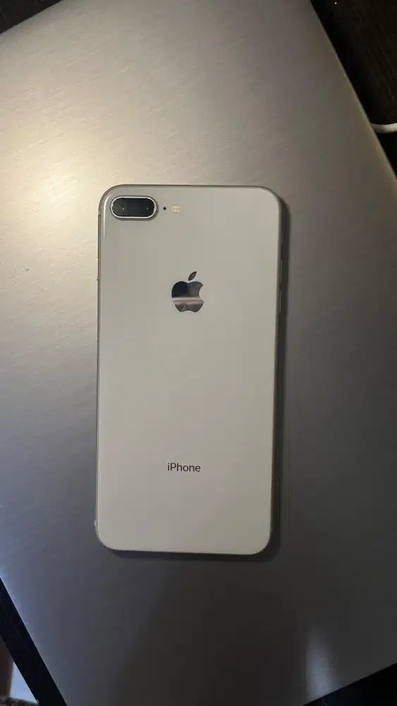 Iphone 8 plus 64 gb