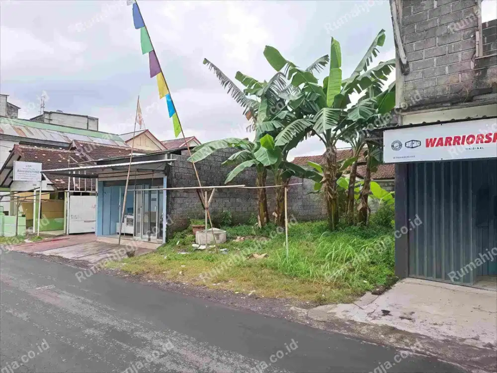 tanah istimewa pinggir jalan utama condongcatur area kampus ternama