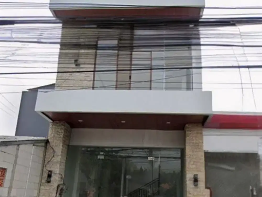 Strategic Jimbaran Shophouse For Rent With 4 Storeys