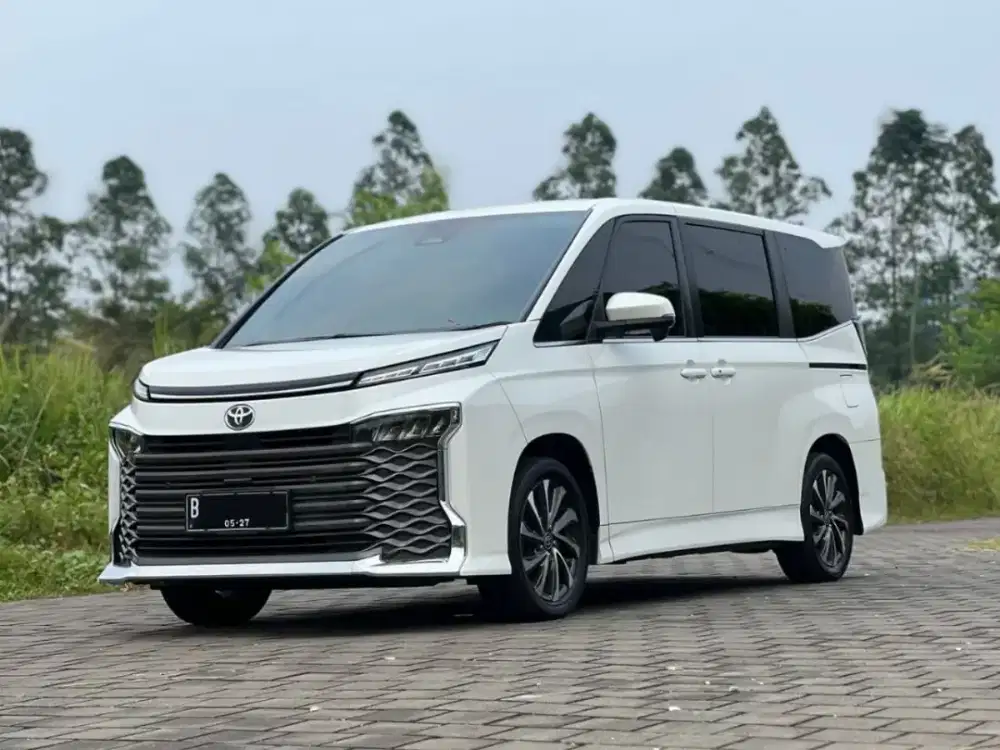 Toyota New Voxy 2022 Bebas Banjir Bebas Tabrak Jaminan Dokumen Asli