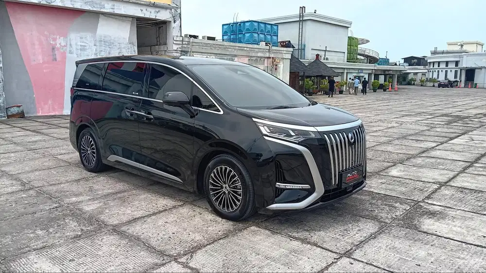 Denza D9 2025 Listrik