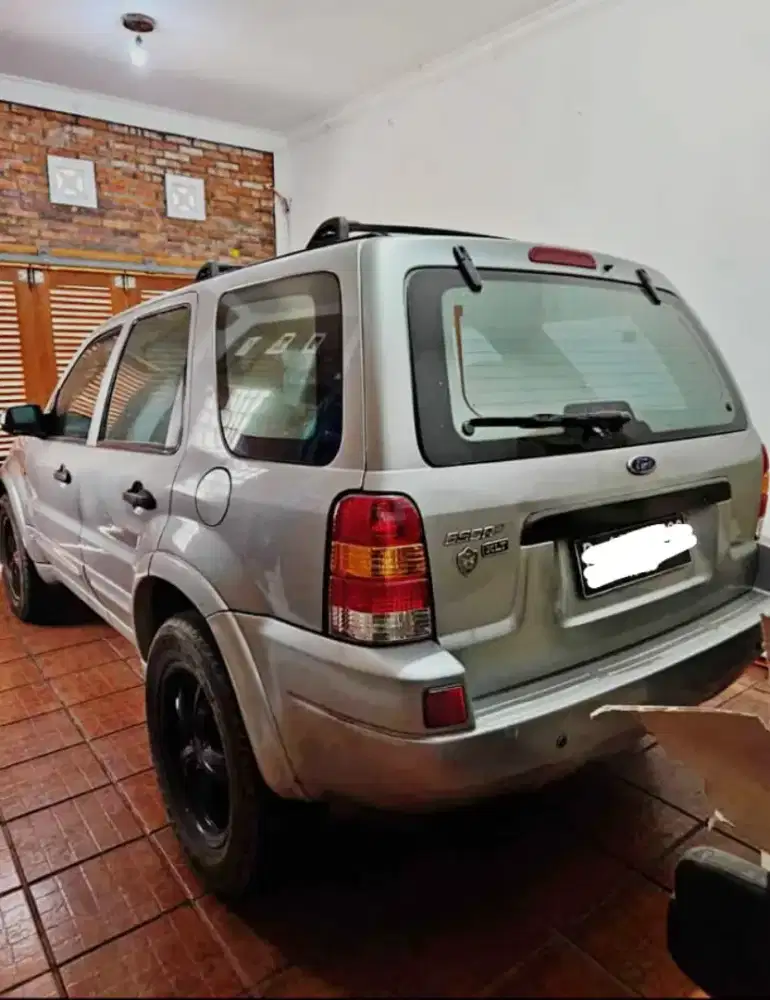 Ford Escape 2.3 XLT 2005 AT