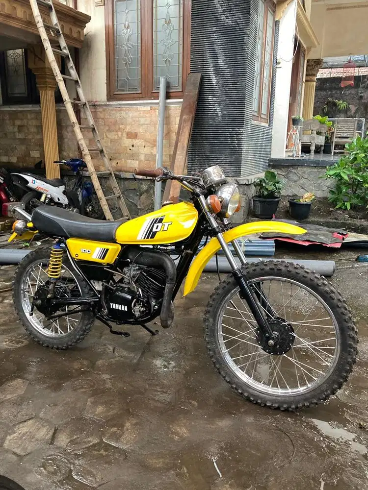 YAMAHA DT 100 HABIS RESTORASI CAT BARU