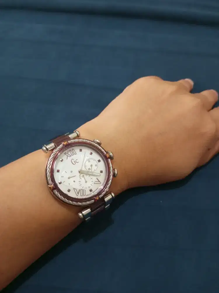 Jam Tangan Perempuan Merk GC Original