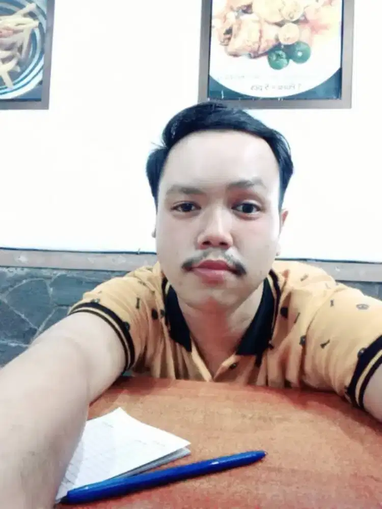 Mencari lowongan pekerjaan apa saja