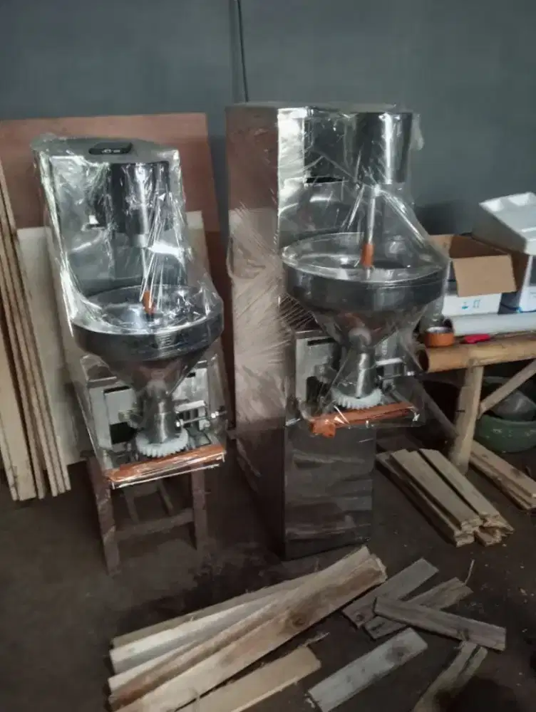 Mesin cetak bakso pentol 250-300butir/menit