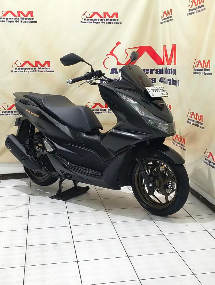 km rendah 8 Ribu Honda PCX 160 Abs Tahun 2024 warna Hitam doff