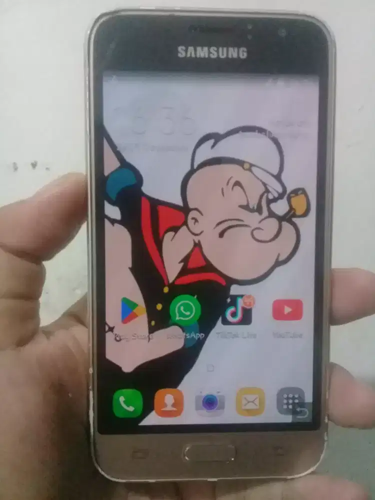 Samsung Galaxy J1 (16) 4G