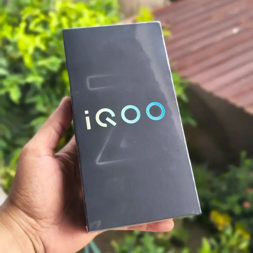 Iqoo Z9 8/128 BNIB