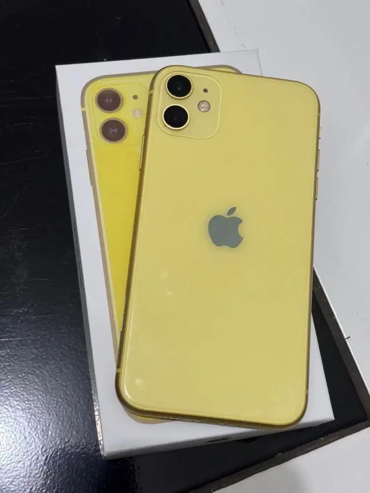 Iphone 11 64gb  all operator mulus like new