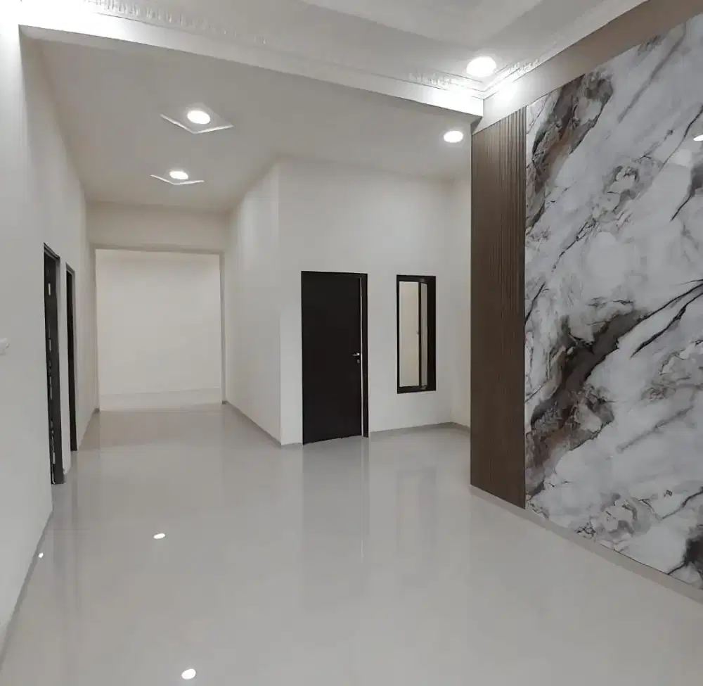 Rumah bulu Siliwangi dekat tugu muda semarang