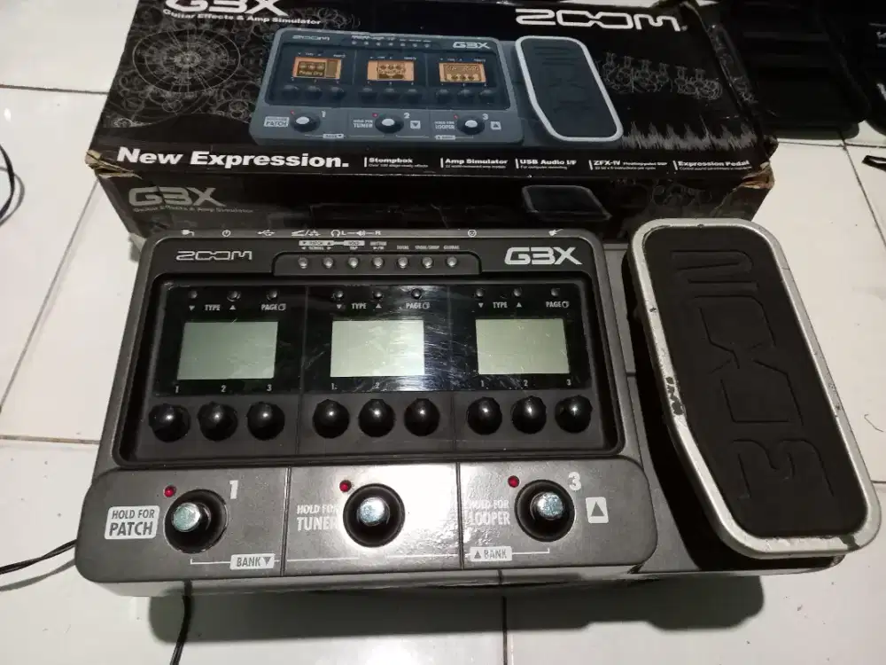 Efek Gitar Zoom G3X. normal