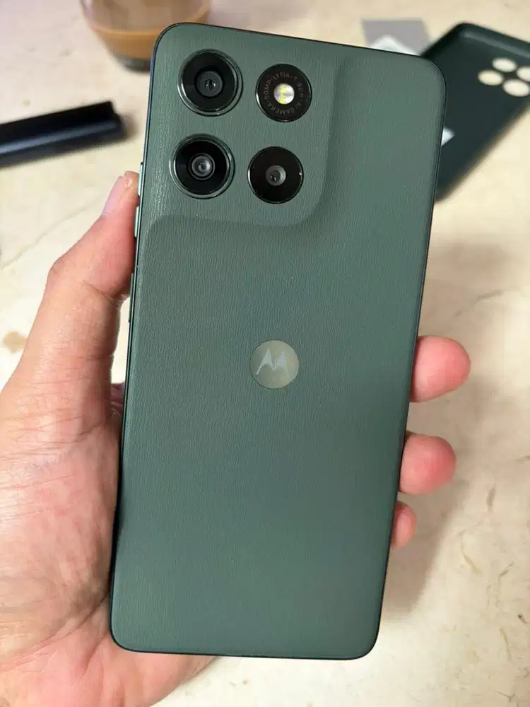 Motorola Moto G67