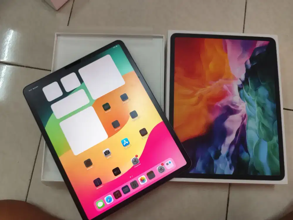 ipad pro 12.9 wifi + cellular (inter) 256gb fullshet like new