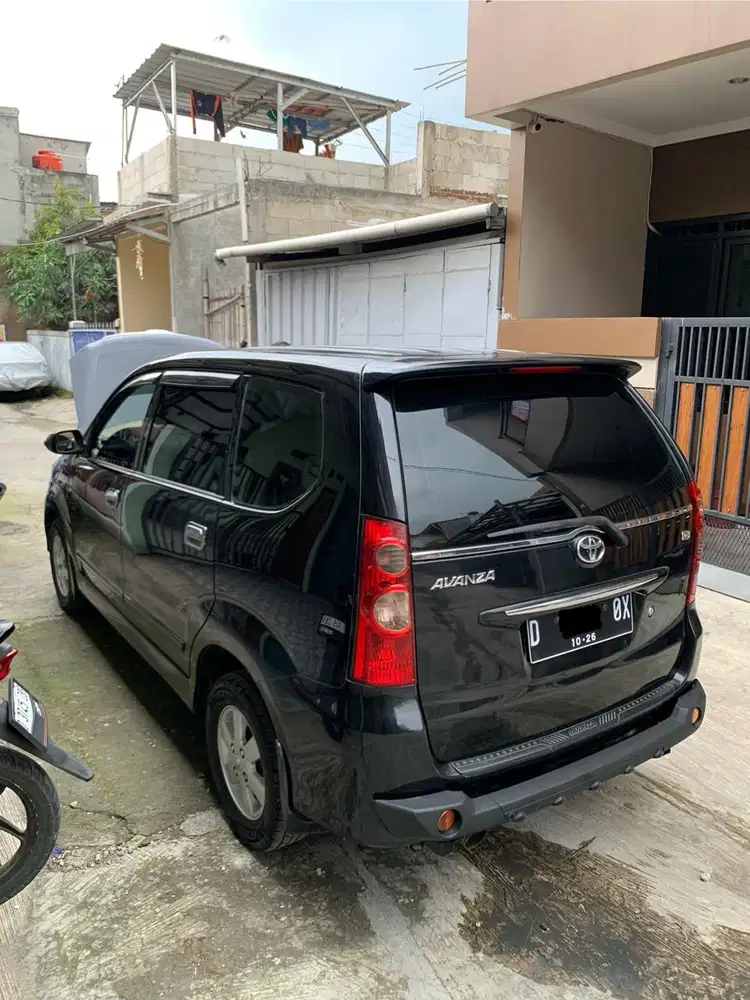 Toyota Avanza 2011 Bensin