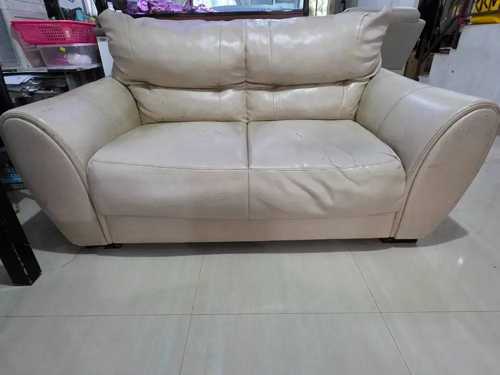 Sofa kulit kondisi ok