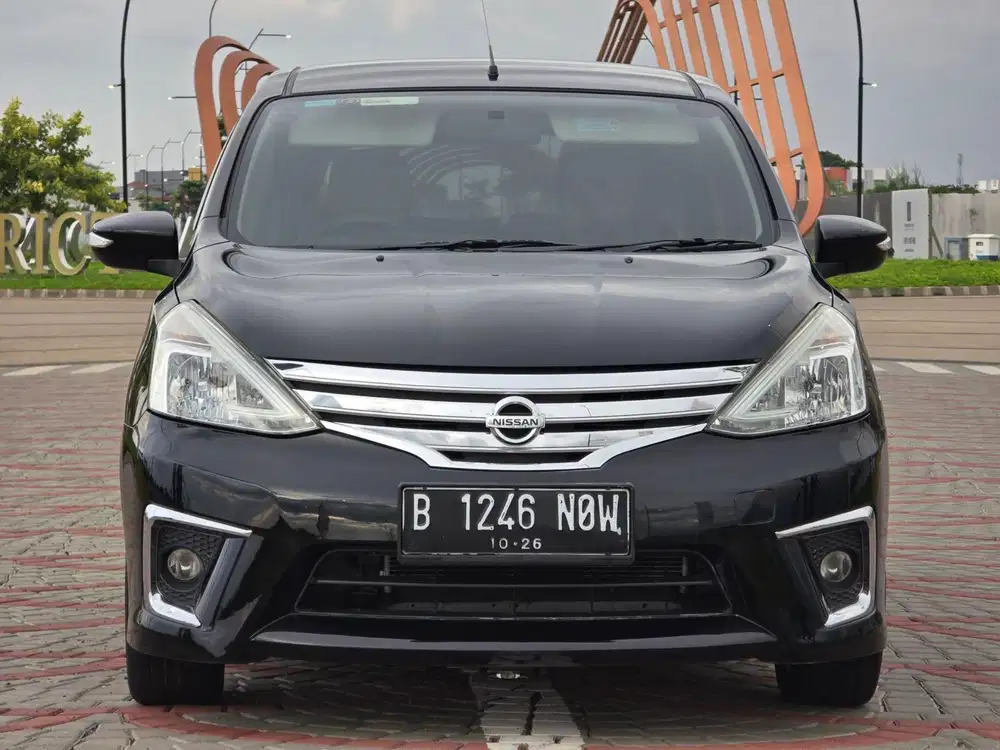Angsuran 2 JTan Nissan Grand Livina XV HWS  1.5 MT 2016