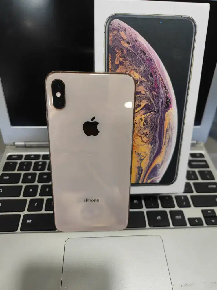 Iphone xsmax 64gb bisa tukar tambah