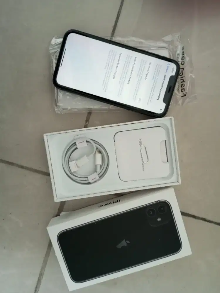 iPhone 11 64 black