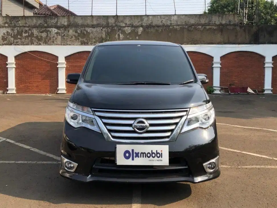 TDP 8,JT Nissan Serena 2.0 Highway Star Autech Bensin-AT Hitam 2017