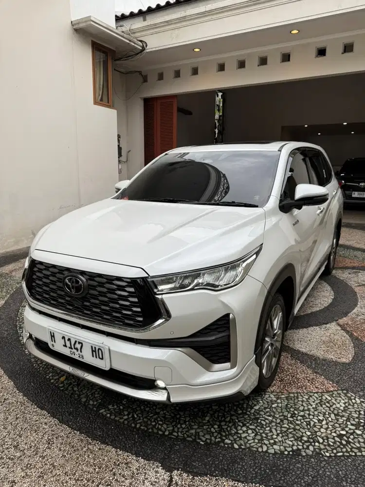 Innova Zenix Q hybrid 2023