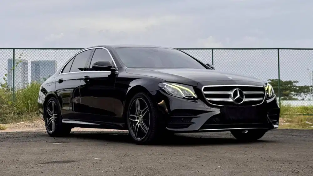 Mercedes-Benz E300 2.0 AMG Line 2017 mercy e300