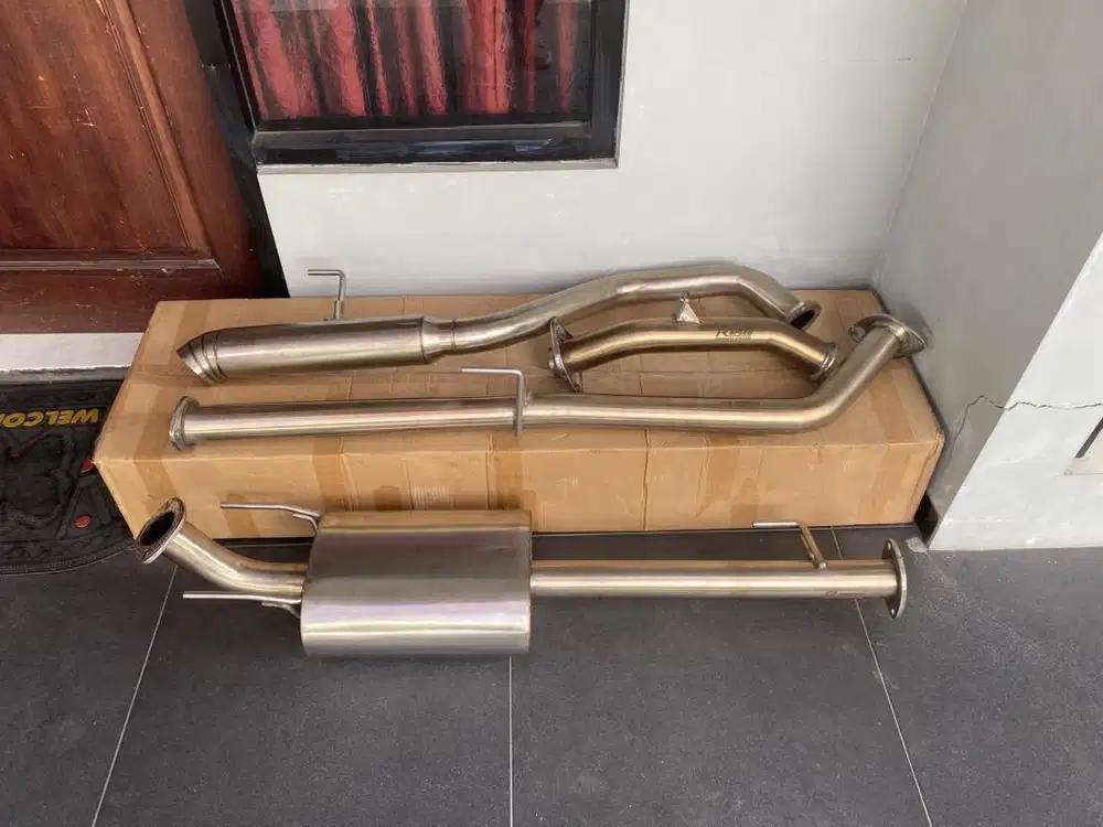 Toyota Innova Reborn Venturer Exhaust System R-Speed No BRD HKS