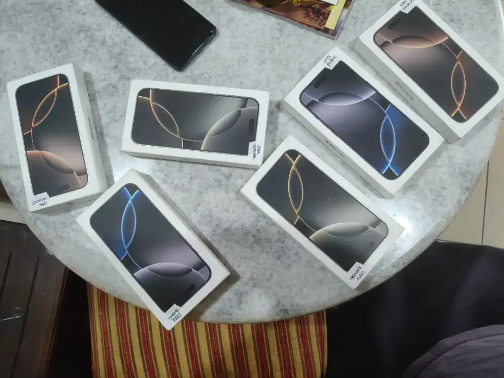 iPhone 16pro baru segel inter 256GB