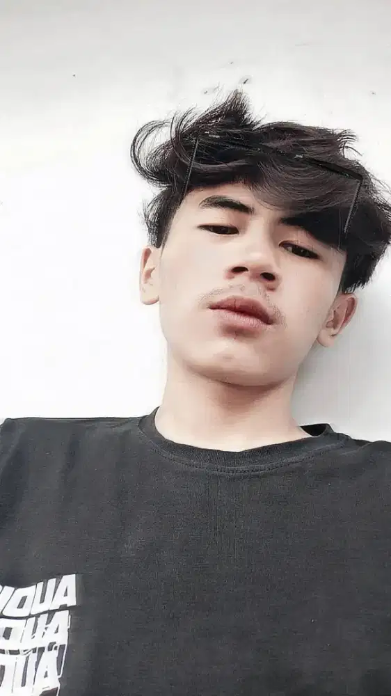 Cari kerjaan apa aja yg penting halal