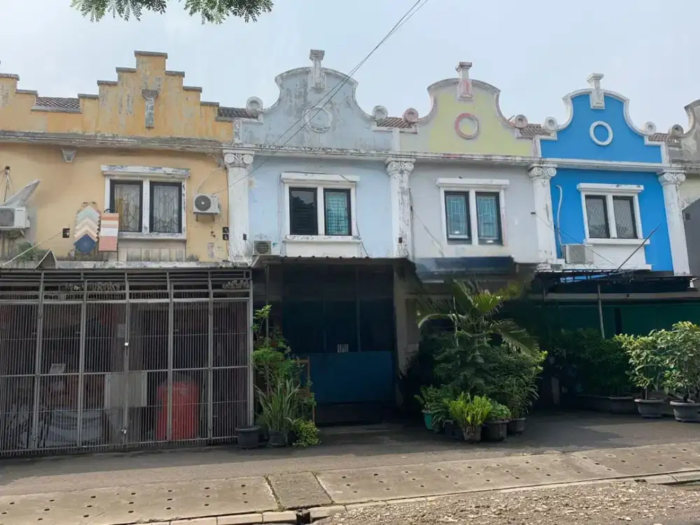 Dijual Cepat Ruko Rapi Siap Huni di Jl Boulevard Taman Royal 3 Cipondoh Tangerang