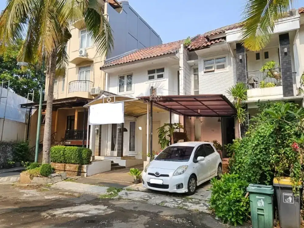 Dijual Rumah di Panorama Townhouse Lebak Bulus. Bagus.