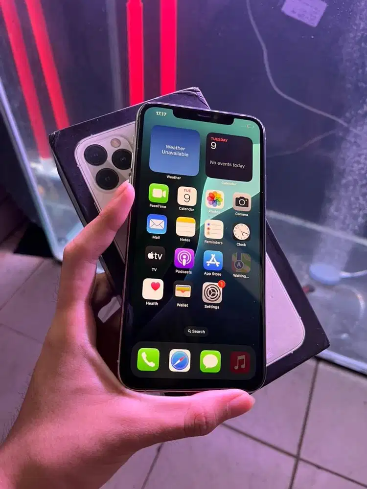 iPhone 11 promax 256gb iBox