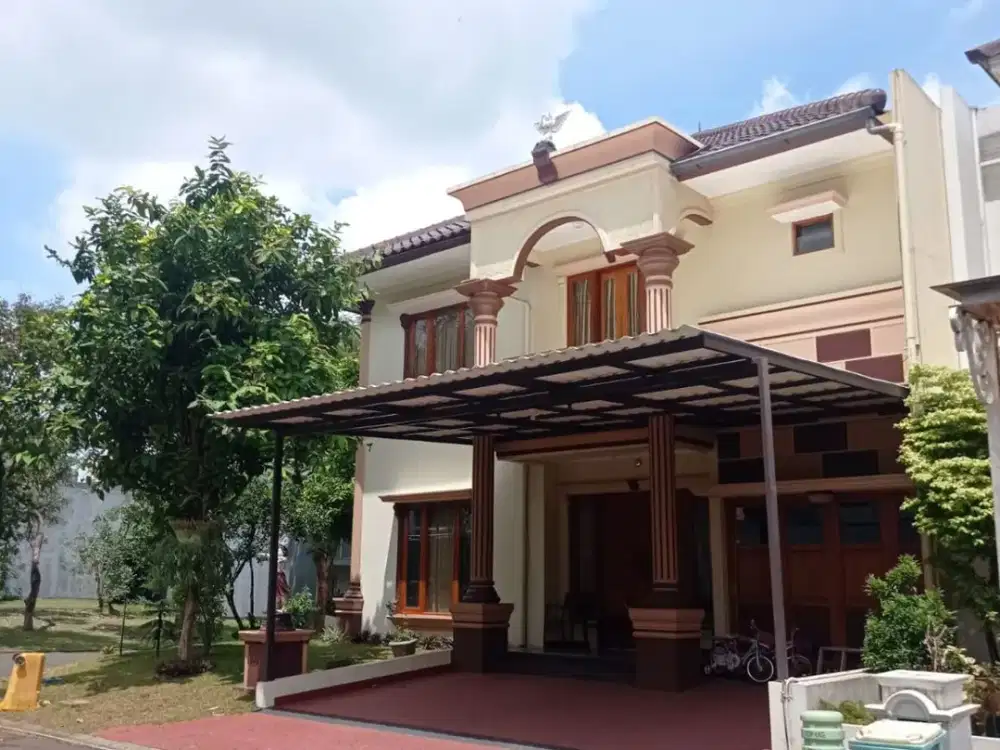 Rumah Hoek 2 Lantai di The Green BSD Dekat Akses Tol