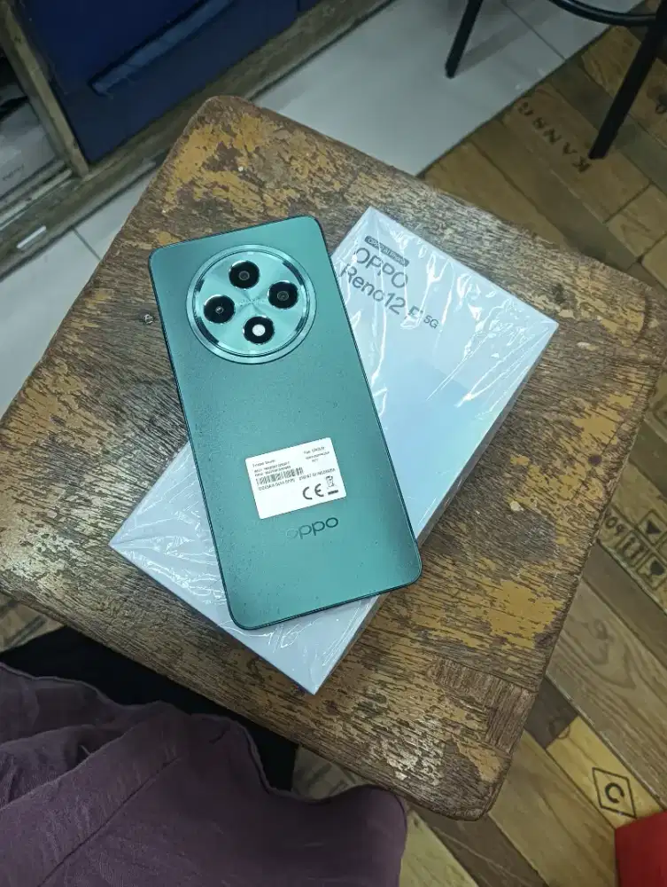 Oppo reno 12f 5G 8/256