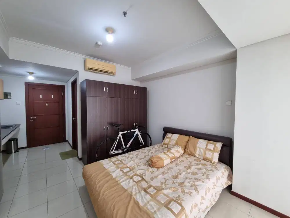 Studio Royal Full Furnished Disewa