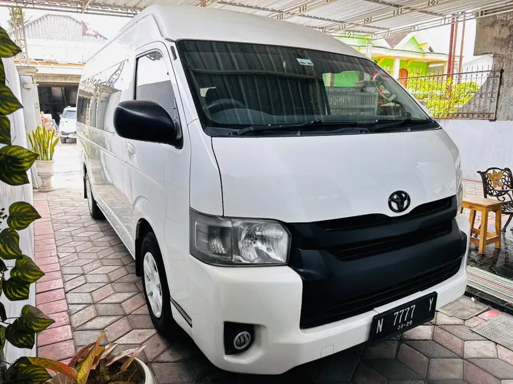 Hiace putih 2017 diesel solar commuter haies comuter computer