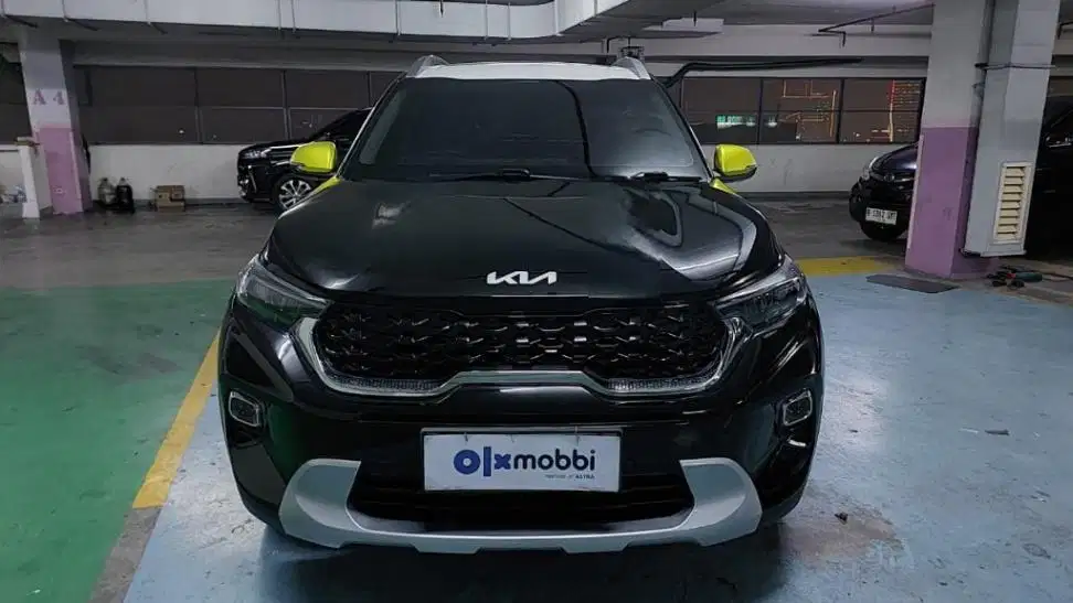 LOW DP KIA Sonet 1.5 Premiere 7 Seater Bensin-AT 2021 DFG