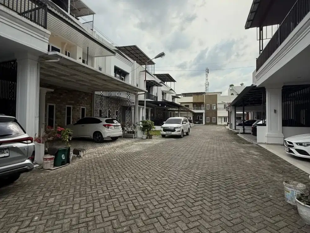 Jual Rumah Siap Huni Komplek Imperial Mansion Daerah Ringroad