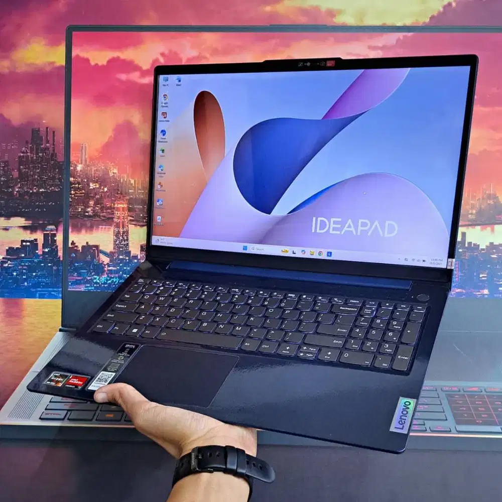 LENOVO IDEAPAD SLIM 3 15ABR8 AMD RYZEN 7-7730U RAM 16GB SSD 512GB