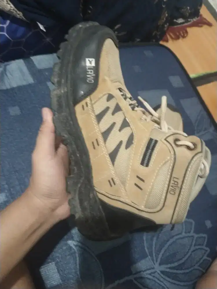 DIJUAL sepatu dan p O d