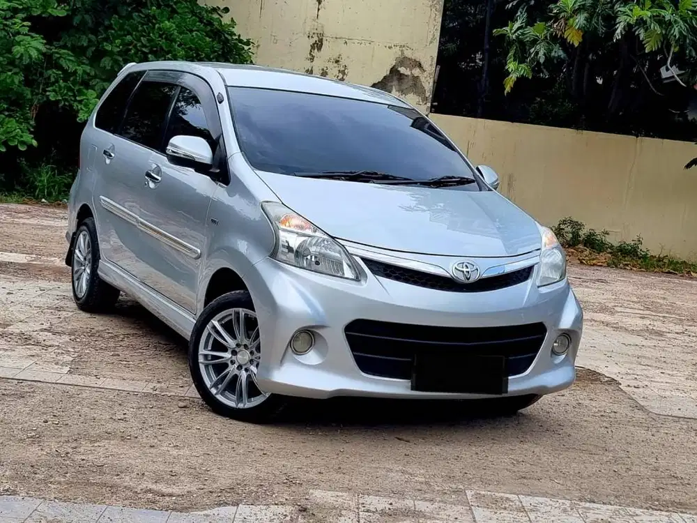 Avanza Veloz 1.5 AT 2013 Full Original