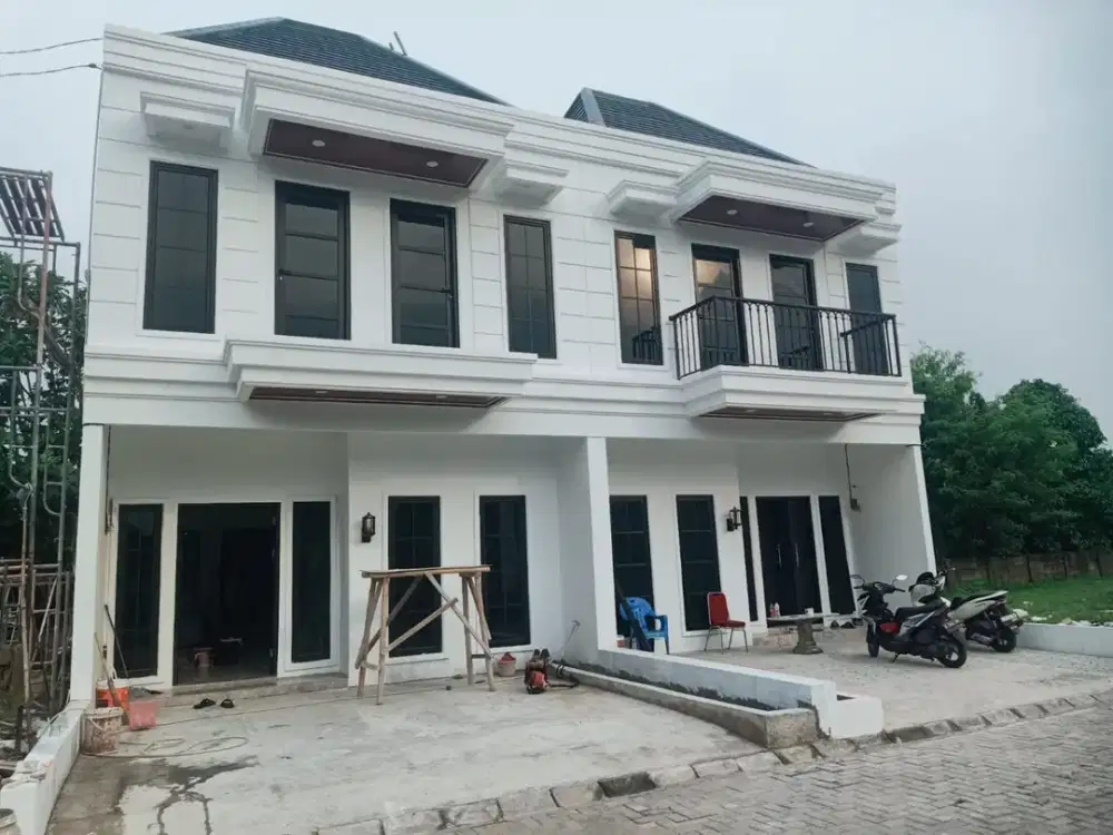 Cluster Baru 2 lantai one gate sistem, Row jalan Lebar di dalam cluster di Jatiwaringin