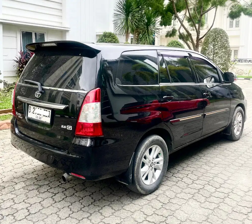 Super! Toyota Grand Innova 2.5 Diesel Automatic 2013 Fortuner 2012