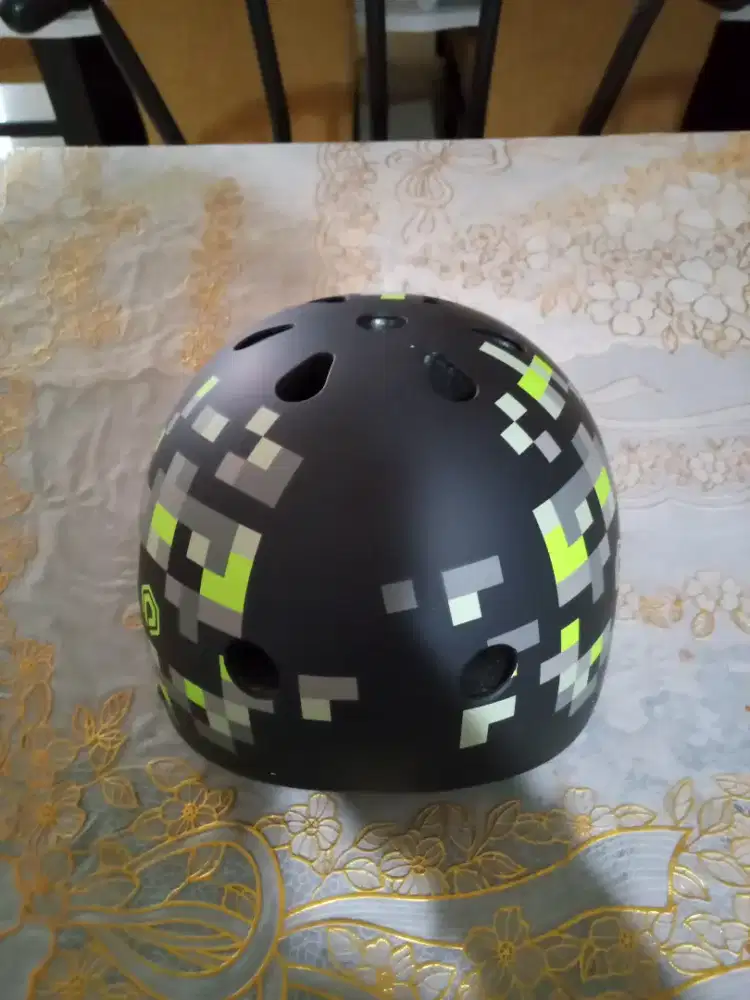 Jual Helm Sepeda BMX Pixel