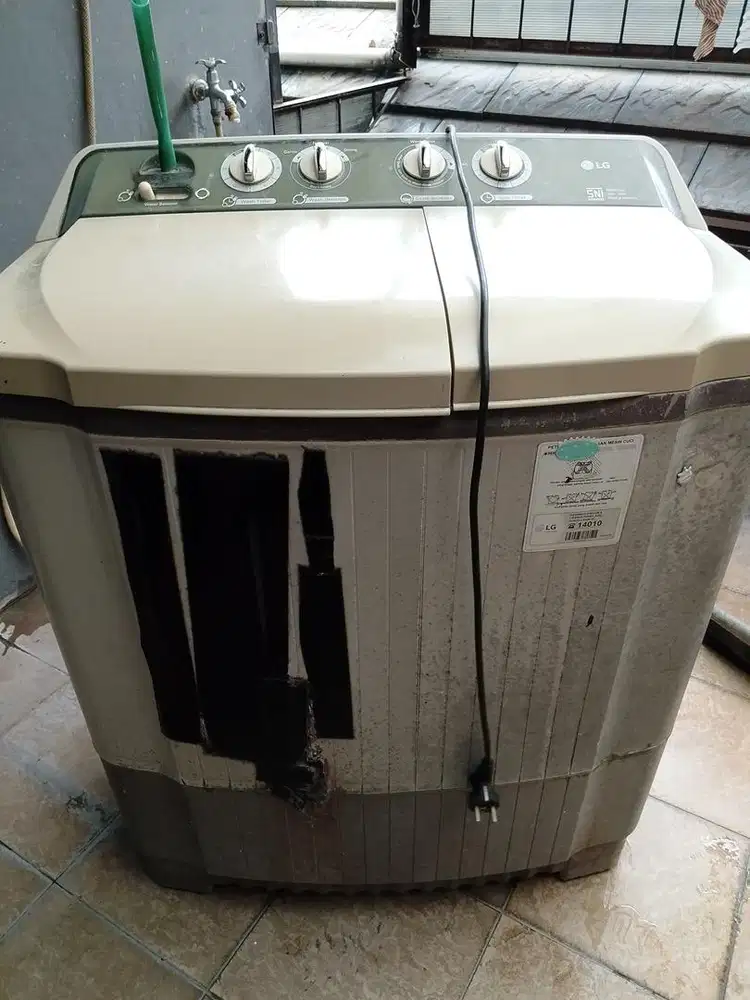 Jual apa adanya mesin cuci LG